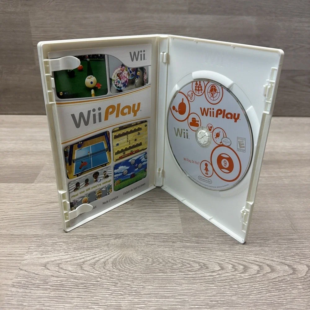 Nintendo Wii Game Lot Of 8. All Tested. Wii Play, Chicken Shoot, Beach Sports